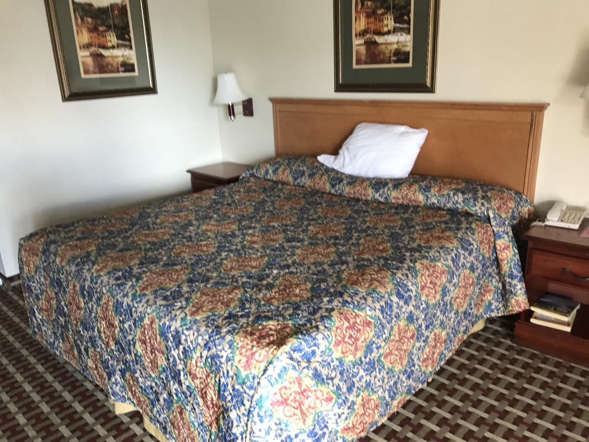 Millville Motorsports Inn And Suites ภายนอก รูปภาพ